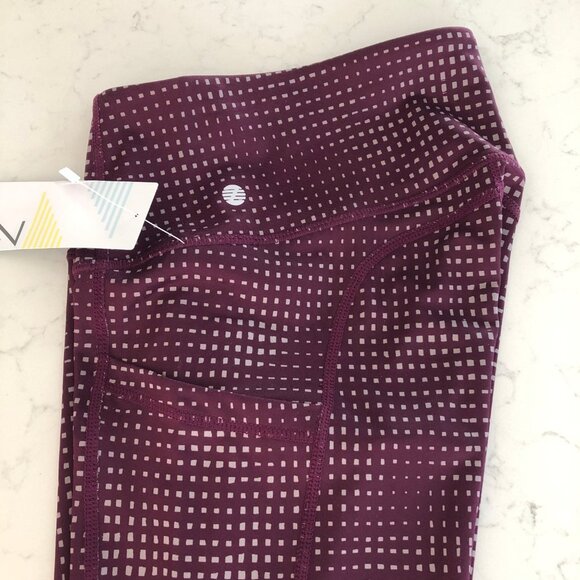 Z by Zella The Daily Hi Waisted 2 Side Pockets 7/8 Leggings Burg + Gray Sz S NWT - Picture 3 of 15